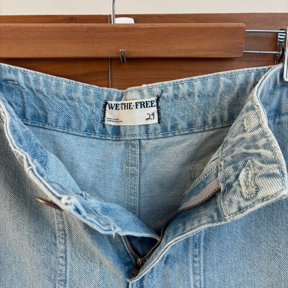 NWOT We The Free Major Leagues Mid-Rise Cuffed Jeans, Size 29 - Picture 9 of 16